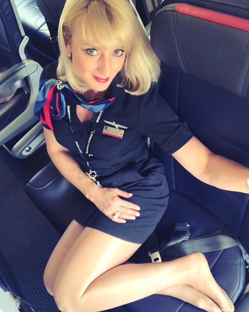 american-pantyhose-air-hostess-011