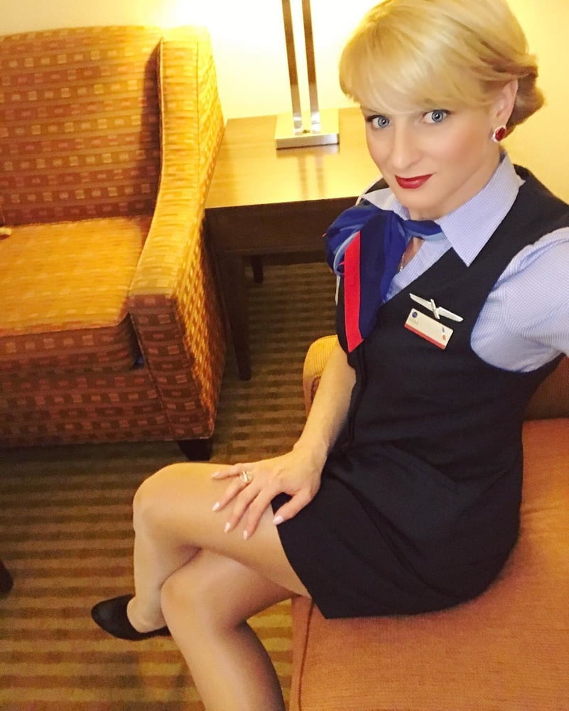 american-pantyhose-air-hostess-012