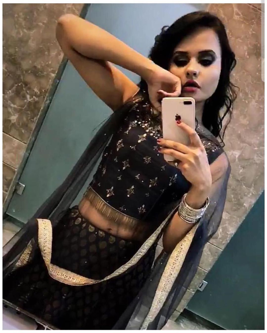 bhavna-indian-air-hostess-002