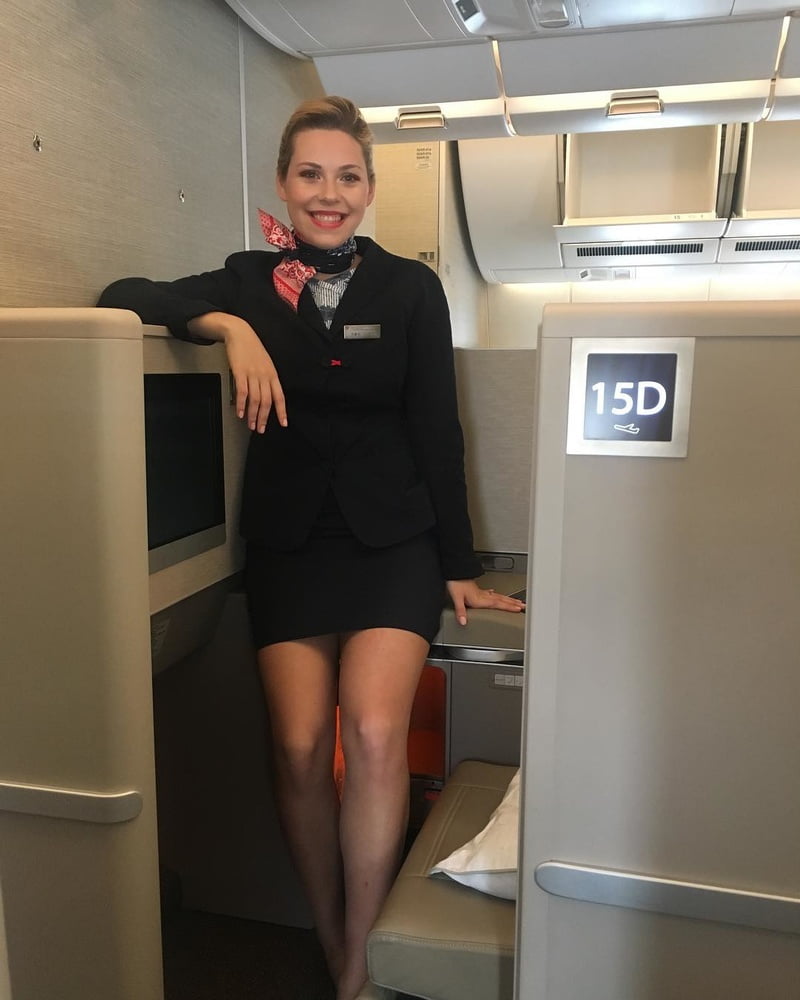 blonde-air-hostess-015