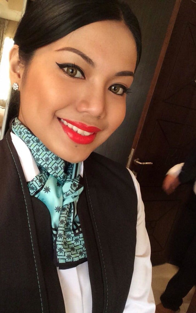malaysian-air-hostess-azalea-azmil-027