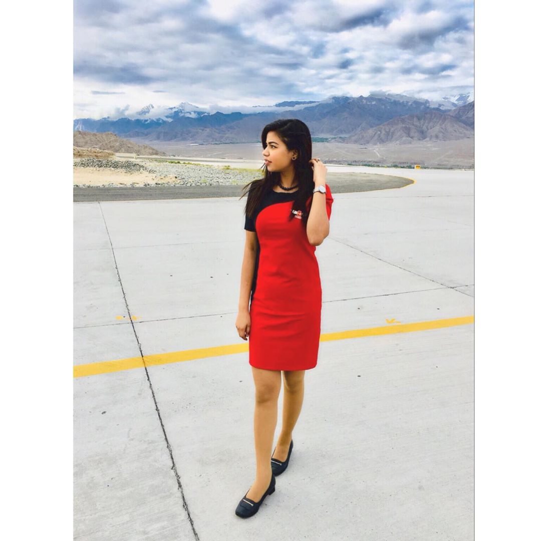 shweta-indian-air-hostess-011