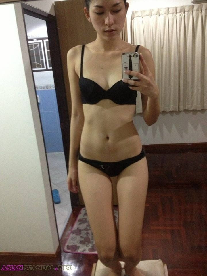 thai-air-hostess-exposed-004