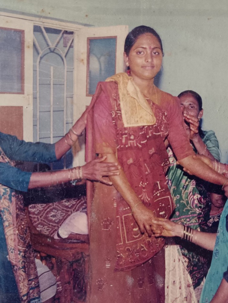 urvashi-didi-didisaashiq-029